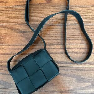 Bottega Veneta Cassette Mini Crossbody Bag – Black Leather – Excellent Condition